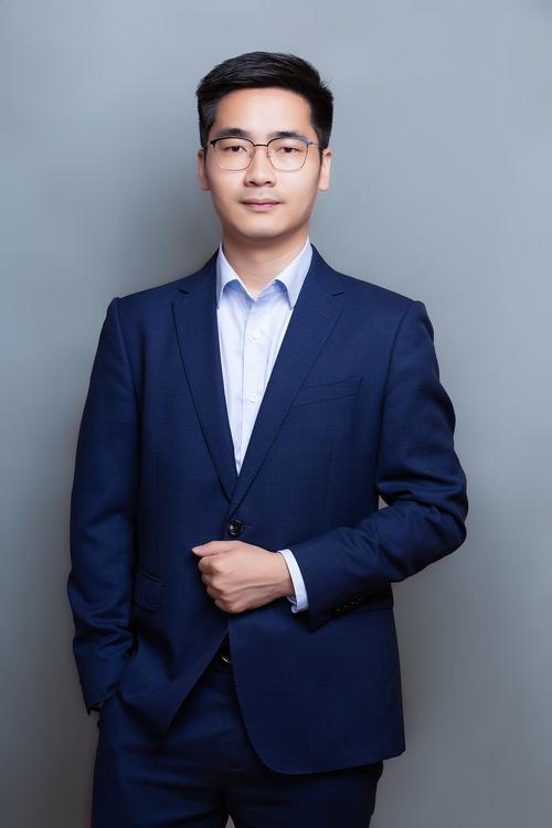 王春行 创始人 & 执行董事